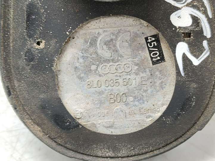 Audi A6 (2001 - 2004)  8L0035501E Антенна (антенна GPS)