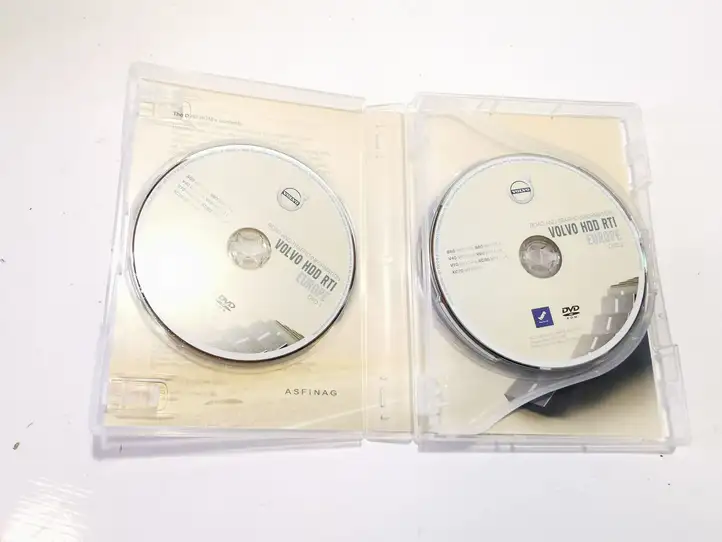 Volvo V60 (2013 - 2018) 31438676 Навигационные карты CD/DVD — фото 1