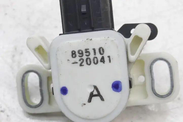 Toyota Prius+ (ZVW40) (2011 - 2018) 8951020041 Датчик педали тормоза — фото 4