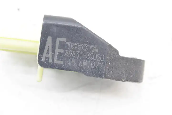Toyota Prius+ (ZVW40) (2011 - 2018) 8983130020 Датчик удара SRS — фото 4