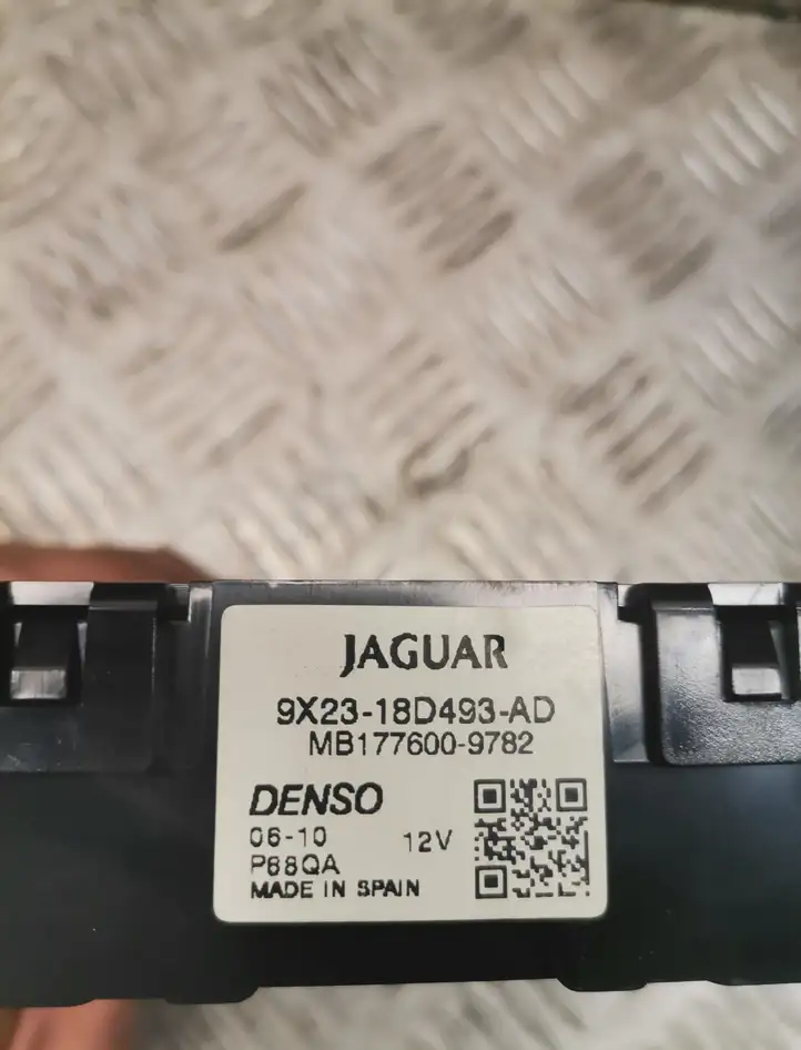Jaguar XF X250 (2007 - 2015) Модуль управления кондиционером — фото 3
