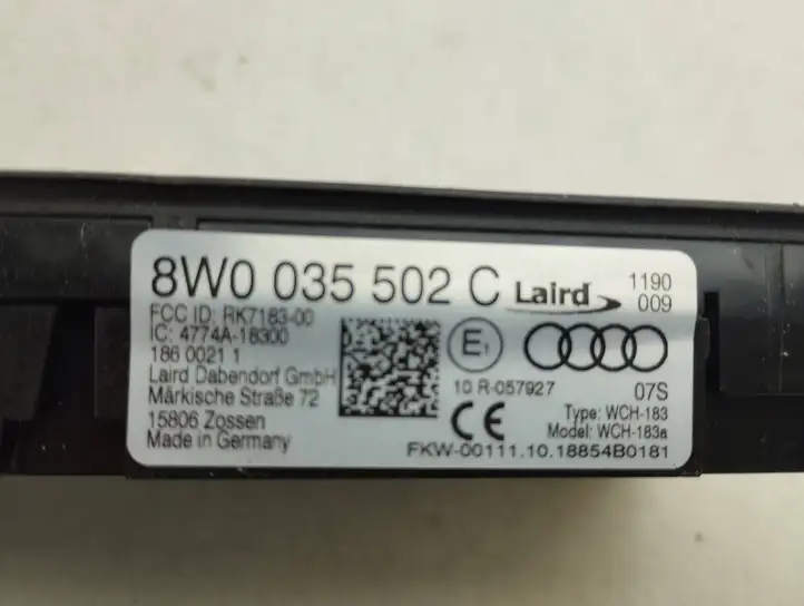 Audi A4 S4 B9 8W (2019 - ) 8W0035502C Модуль беспроводной зарядки — фото 5