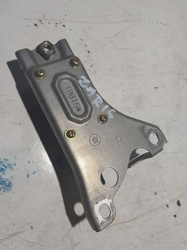 Toyota Yaris Verso (1999 - 2005) 89860520101 Датчик удара SRS — фото 1