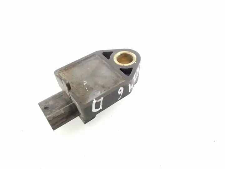 Toyota Corolla Verso AR10 (2004 - 2009) 891730F010 Датчик удара SRS — фото 2