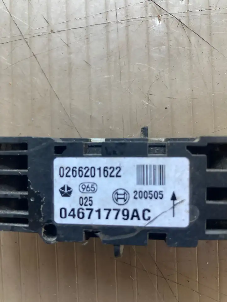 Jeep Grand Cherokee (WK) (2004 - 2010) 04671779AC Датчик удара SRS — фото 2