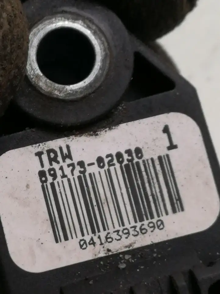 Toyota Corolla E120 E130 (2004 - 2007) 8917302030 Датчик удара SRS — фото 2