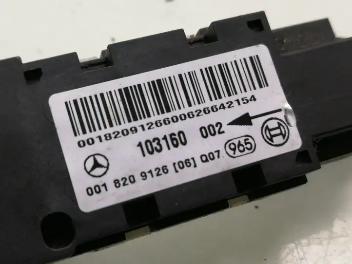 Mercedes-Benz C W203 (2000 - 2007) 0018209126 Датчик удара SRS — фото 3