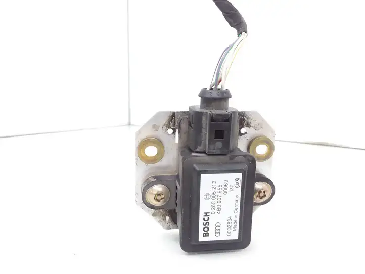 Audi A6 (1997 - 2001)  4B0907655 Датчик ESP (системы стабильности) (датчик курсовой устойчивости))