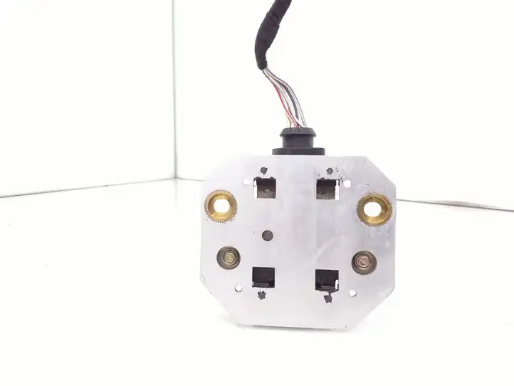 Audi A6 (1997 - 2001)  4B0907655 Датчик ESP (системы стабильности) (датчик курсовой устойчивости))