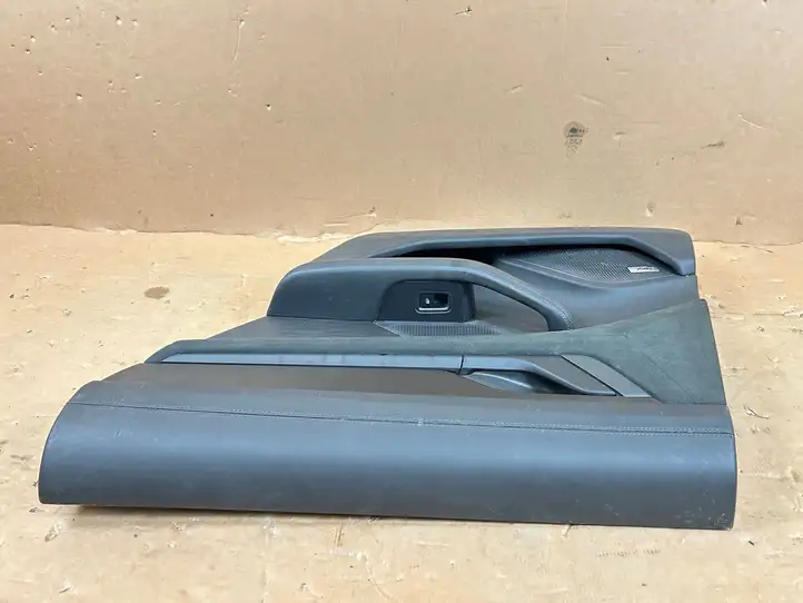 Porsche Taycan 9J1 (2019 - ) 9J1867212 Обшивка задней двери — фото 4