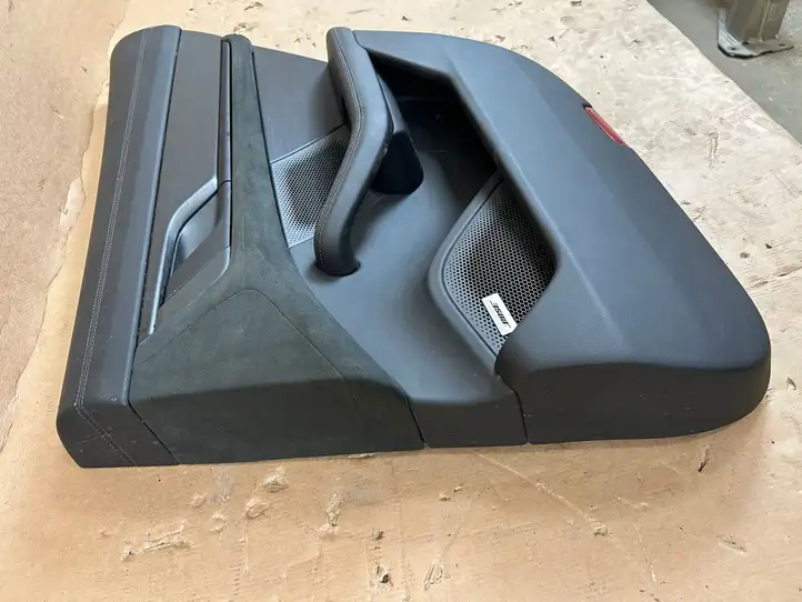 Porsche Taycan 9J1 (2019 - ) 9J1867212 Обшивка задней двери — фото 8