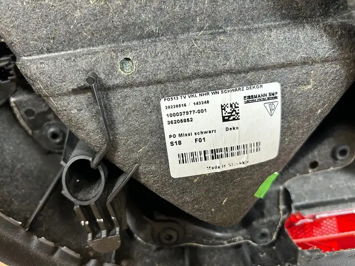 Porsche Taycan 9J1 (2019 - ) 9J1867212 Обшивка задней двери — фото 9