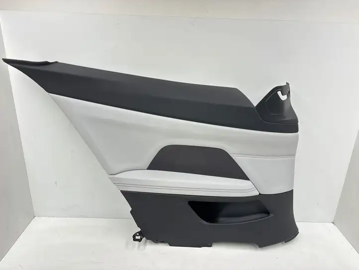 BMW M4 G82 G83 (2020 - ) 51427883511 Обшивка задней двери — фото 1