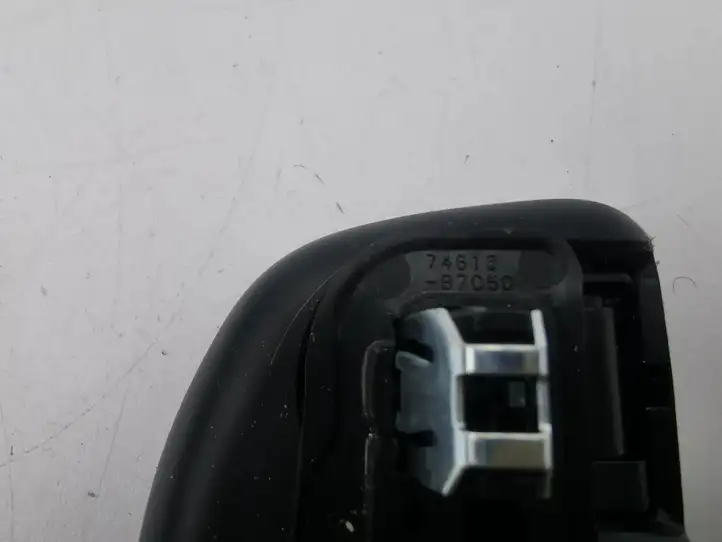 Toyota Corolla E210 E21 (2018 - )  74613B7050 Набор ручек для потолка