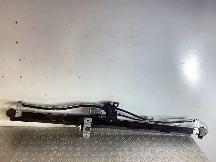 Lexus GS 250 300 350 300h 450h (2015 - 2020) 6435030150 Электрическая шторка заднего стекла — фото 3