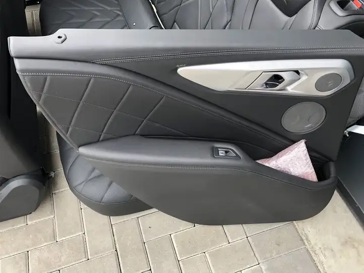 BMW XM (2022 - ) Комплект салона — фото 9