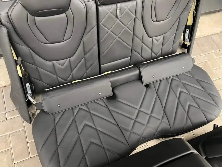 BMW XM (2022 - ) Комплект салона — фото 11