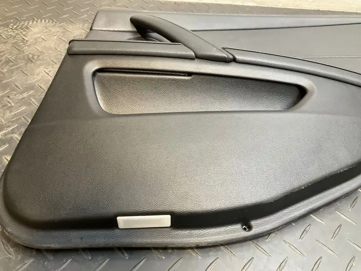 BMW 5 E60 E61 (2004 - 2010) Обшивка задней двери — фото 8