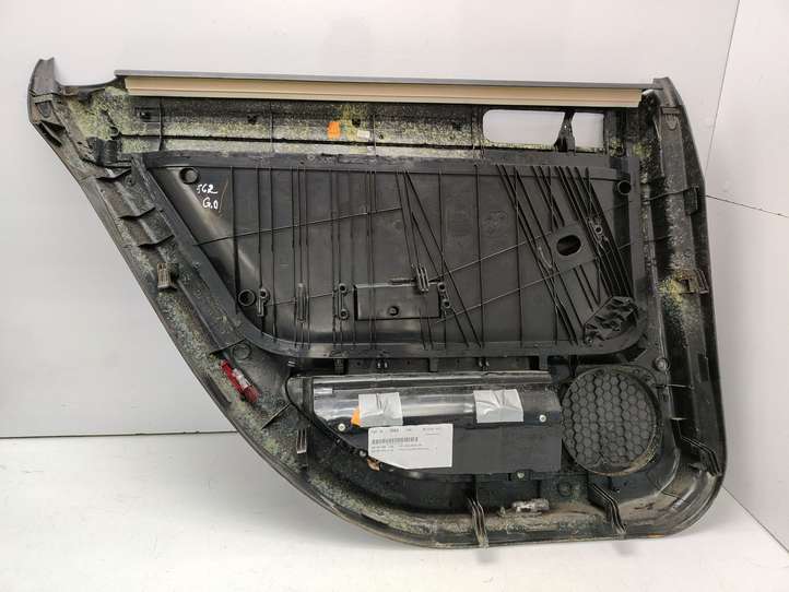 Audi A6 (2001 - 2004)  4B0867306 Обшивка задней двери