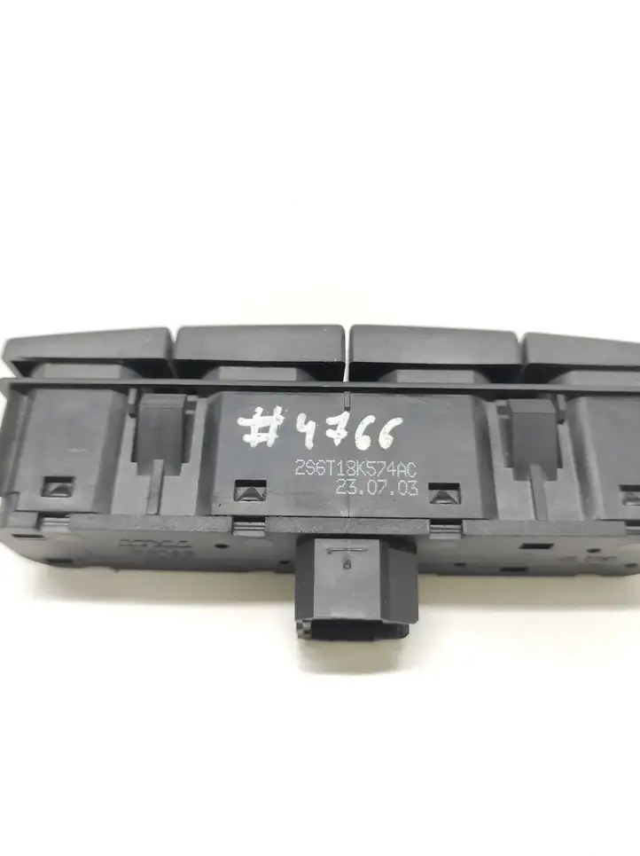 Ford Fusion (2002 - 2005) 2S6T18K574AC Кнопка обогрева стекла — фото 2