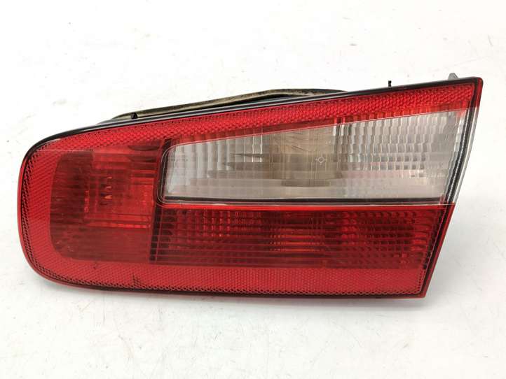 Renault Laguna (2001 - 2005)  8200002476 Задний фонарь в крышке багажника