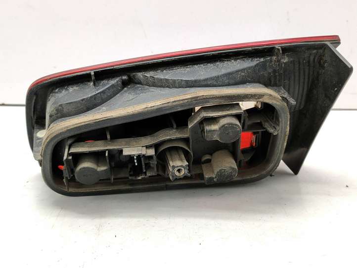 Renault Laguna (2001 - 2005)  8200002475 Задний фонарь в крышке багажника