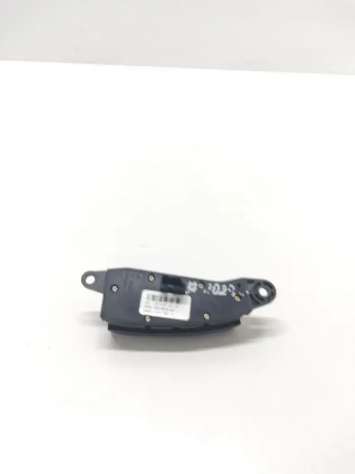 BMW 7 E65 E66 (2001 - 2008) 555288500 Кнопки на рулевом колесе — фото 2