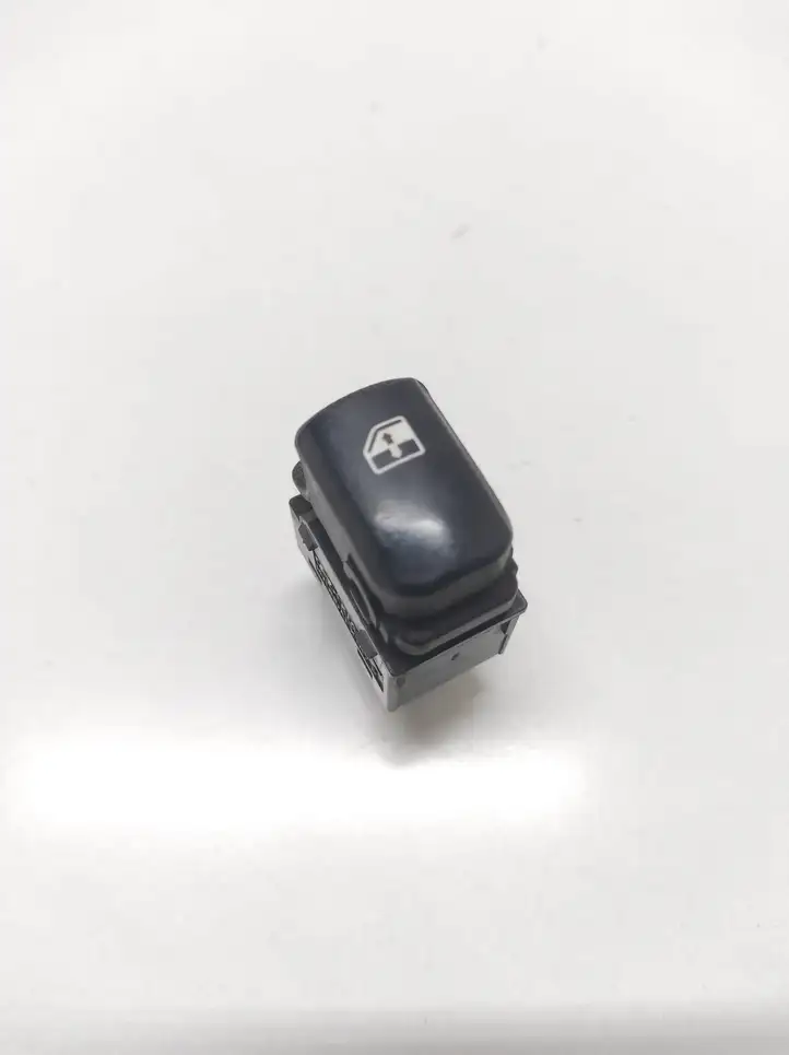 Hyundai Santa Fe (2005 - 2009) Кнопка стеклоподъемников — фото 1