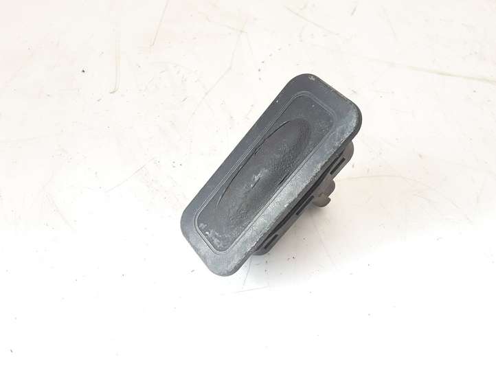 Renault Megane II (2006 - 2008)  8200078258 Ручка задней крышки