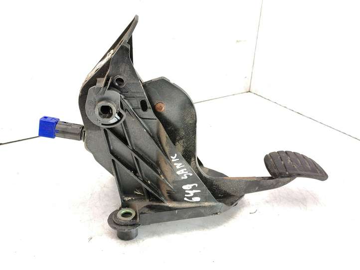 Renault Laguna (2001 - 2005)  8200019163 Педаль сцепления
