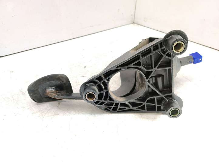 Renault Laguna (2001 - 2005)  8200019163 Педаль сцепления