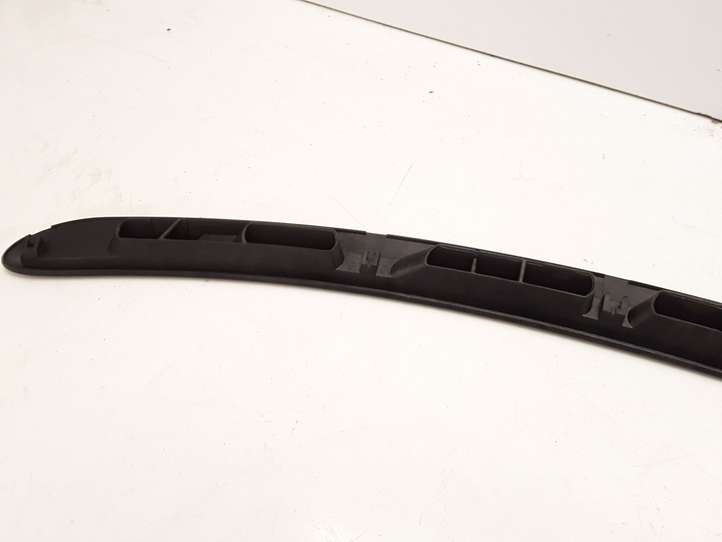 Alfa Romeo 147 (2000 - 2004)  225499 Воздушная решётка окна