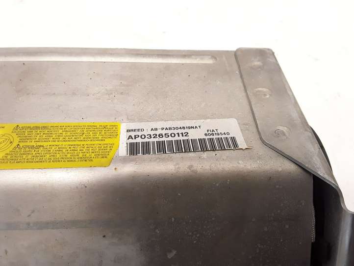 Alfa Romeo 156 (2002 - 2007)  60619540 Подушка безопастности пассажира