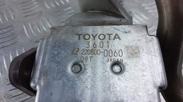 Toyota RAV 4 (XA40) (2012 - 2018) 2205000060 Охладитель клапана EGR — фото 2