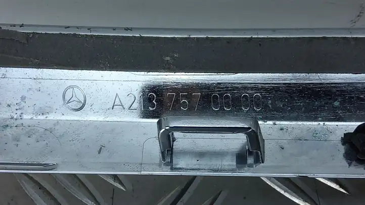 Mercedes-Benz E W213 (2016 - ) A2137570000 Обшивка багажника — фото 3
