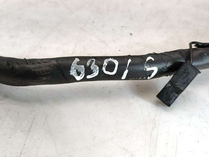 Kia Carnival (2006 - 2014)  916804D121 Проводка крышки багажника