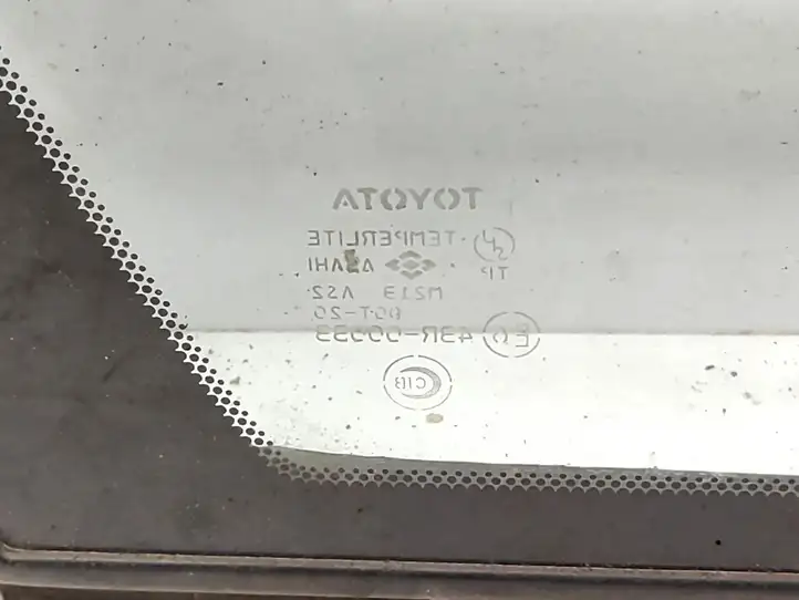 Toyota Previa (XR30, XR40) II (2000 - 2006) 43R00033 Треугольное стекло кузова — фото 3