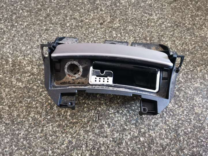 Mercedes-Benz SLK R172 (2011 - 2017)  A1726800252 Пепельница