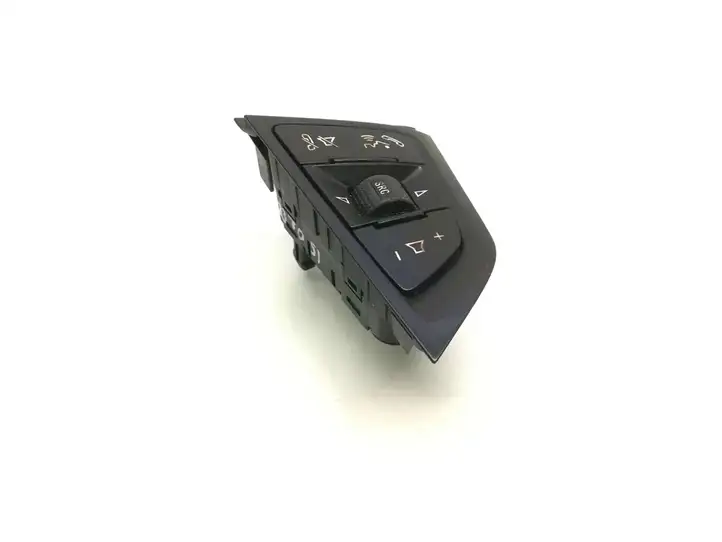 Opel Astra J (2009 - 2012) 13268686 Кнопки на рулевом колесе — фото 2