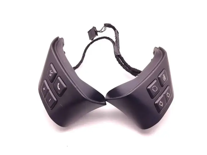 BMW 3 E90 E91 (2005 - 2012) 6764547 Кнопки на рулевом колесе — фото 1