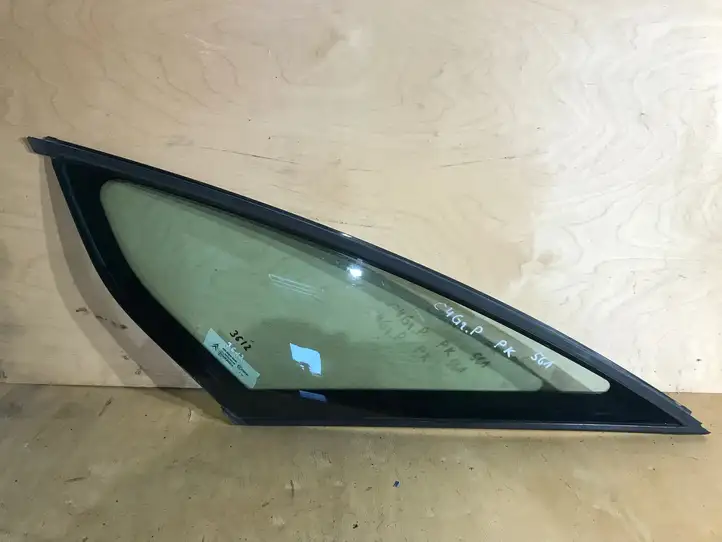 Citroen C4 I Picasso (2006 - 2013) Треугольное стекло кузова — фото 1
