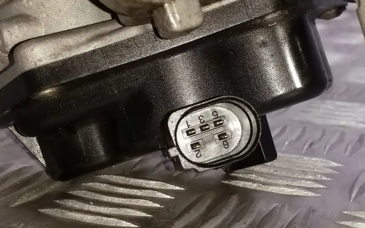 Audi A4 S4 B8 8K (2011 - 2015) 03L131512DN Охладитель клапана EGR — фото 7
