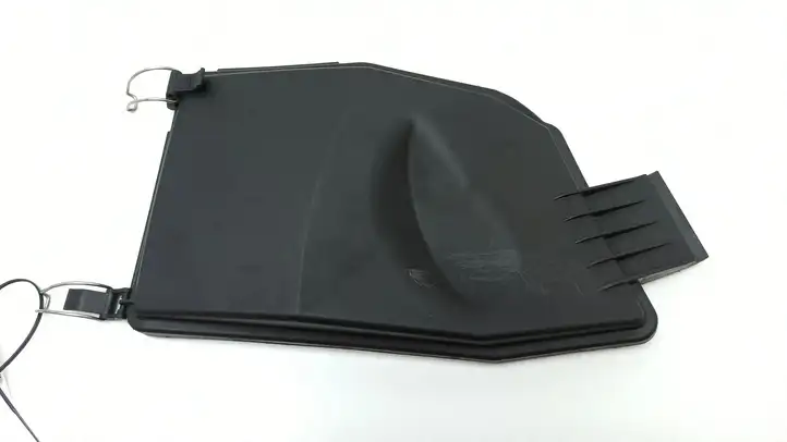 Mercedes-Benz C W203 (2000 - 2007) 2035450203 Крышка ящика предохранителей — фото 3