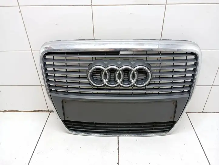 Audi A6 S6 C6 4F (2004 - 2008) 4F0853651 Верхняя решетка радиатора — фото 1
