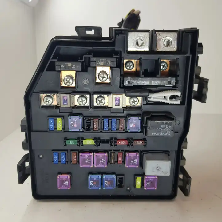 Honda CR-V (2006 - 2009) 08SWYE01 Блок предохранителей (комплект) — фото 1