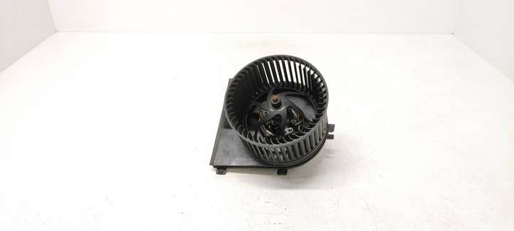 Volkswagen  New Beetle (1997 - 2005)  H35657880E Вентилятор печки