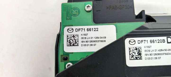 Mazda 2. (2007 - 2010)  DF7166120B Комплект ручек