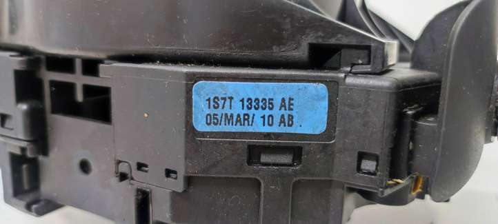 Ford Fusion (2002 - 2005)  1S7T13335AB Комплект ручек
