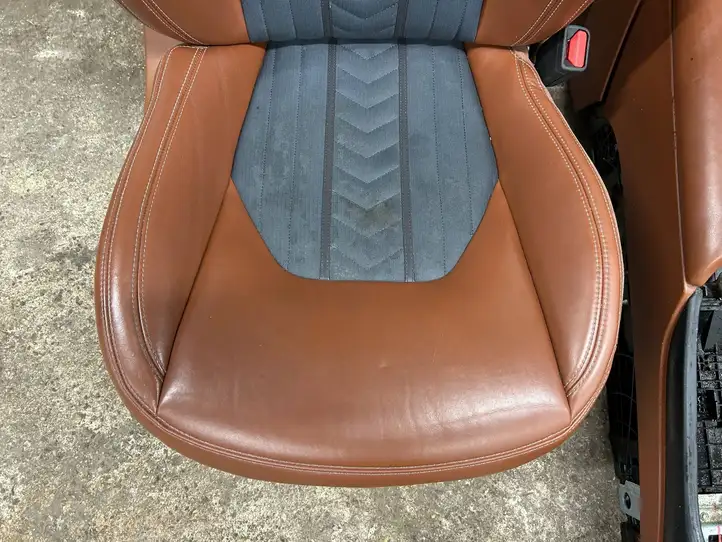 Maserati Levante (2017 - ) Комплект салона — фото 10