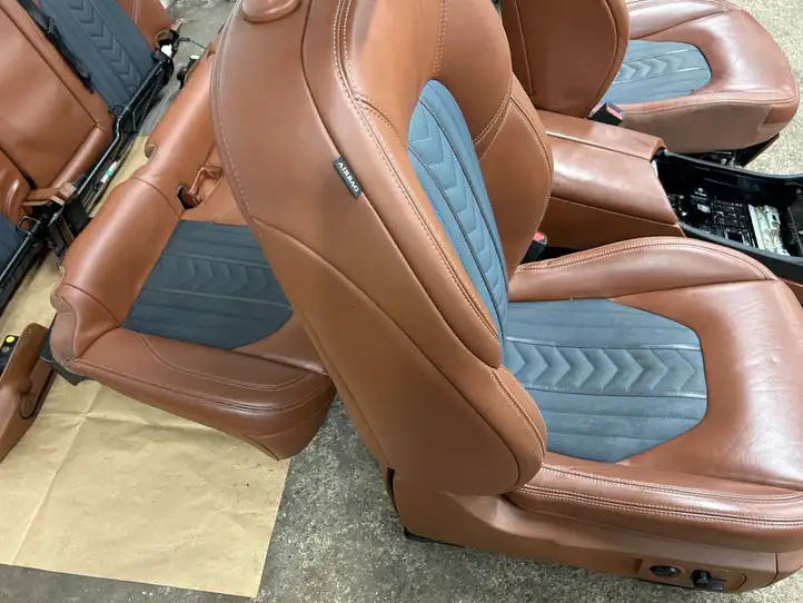 Maserati Levante (2017 - ) Комплект салона — фото 13